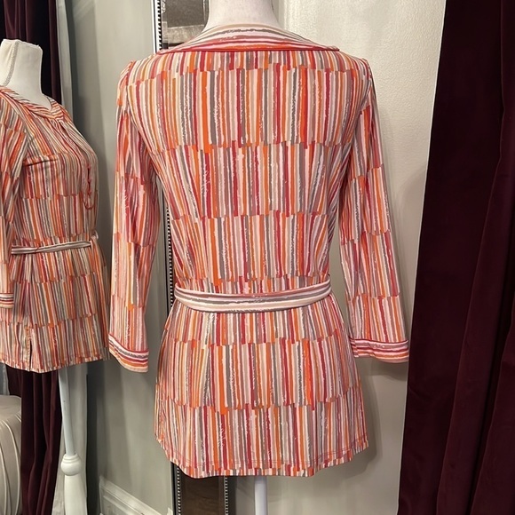 BCBGMAXAZRIA 3/4 Sleeve Striped Tunic Size Small - Picture 5 of 11